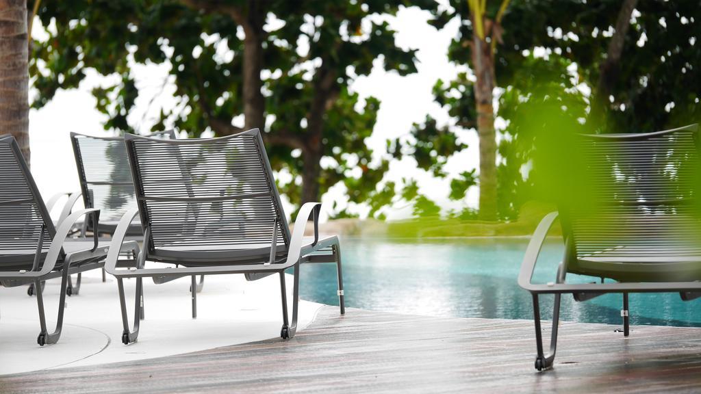 White Samui Hotel